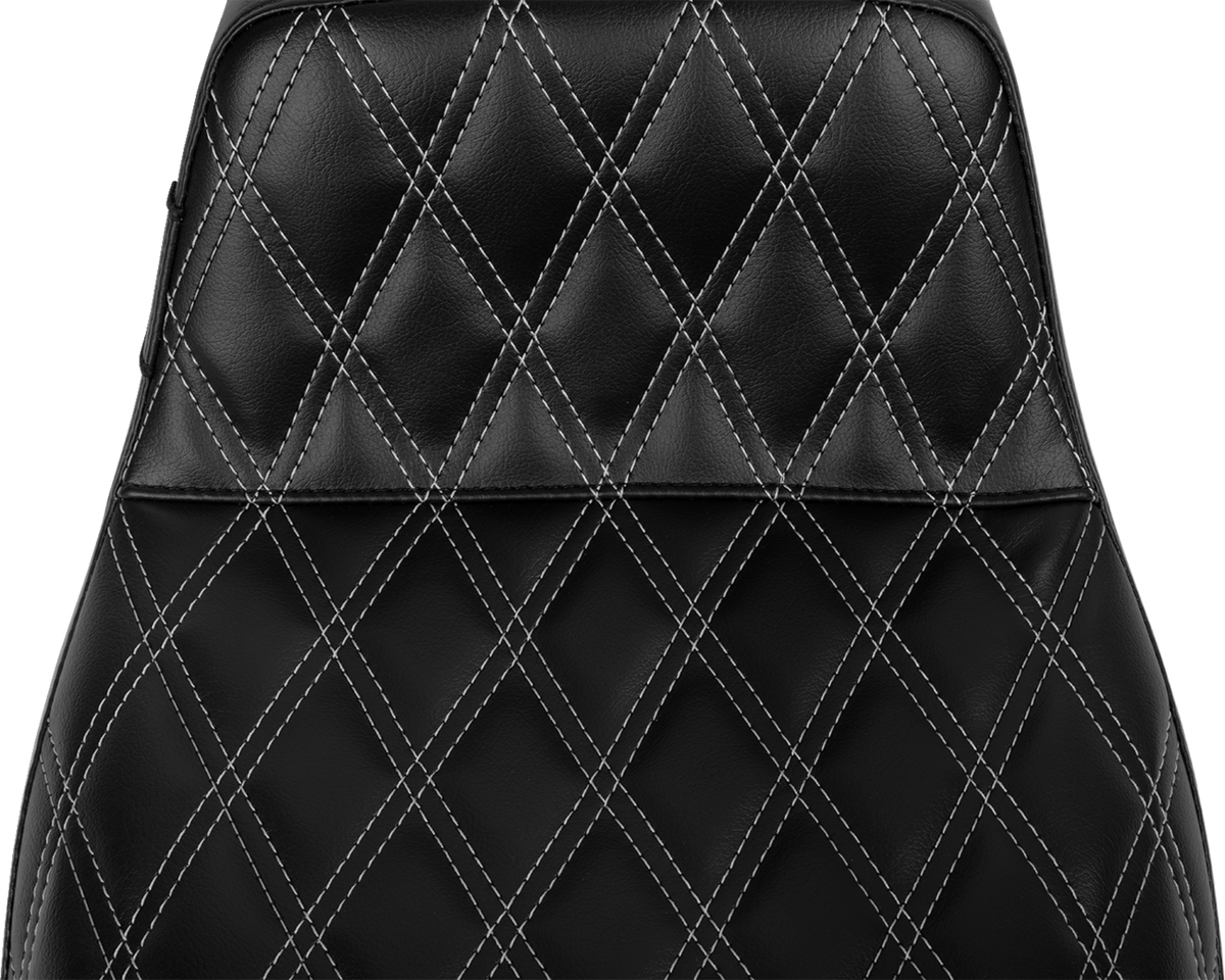 Tailwhip Seat - Bright Gray Double Diamond Stitch - FLH/FLT '23-'25