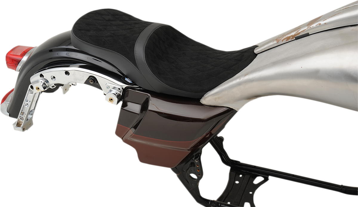 Low Touring Seat - Vinyl - Diamond - Razorback Tanks - FL '08-'23