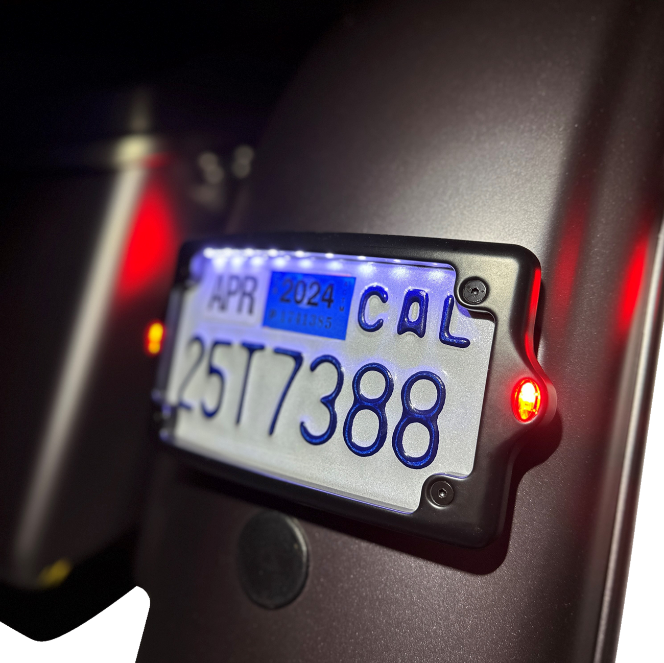 License Plate Kit - Amber/Red/White - Black