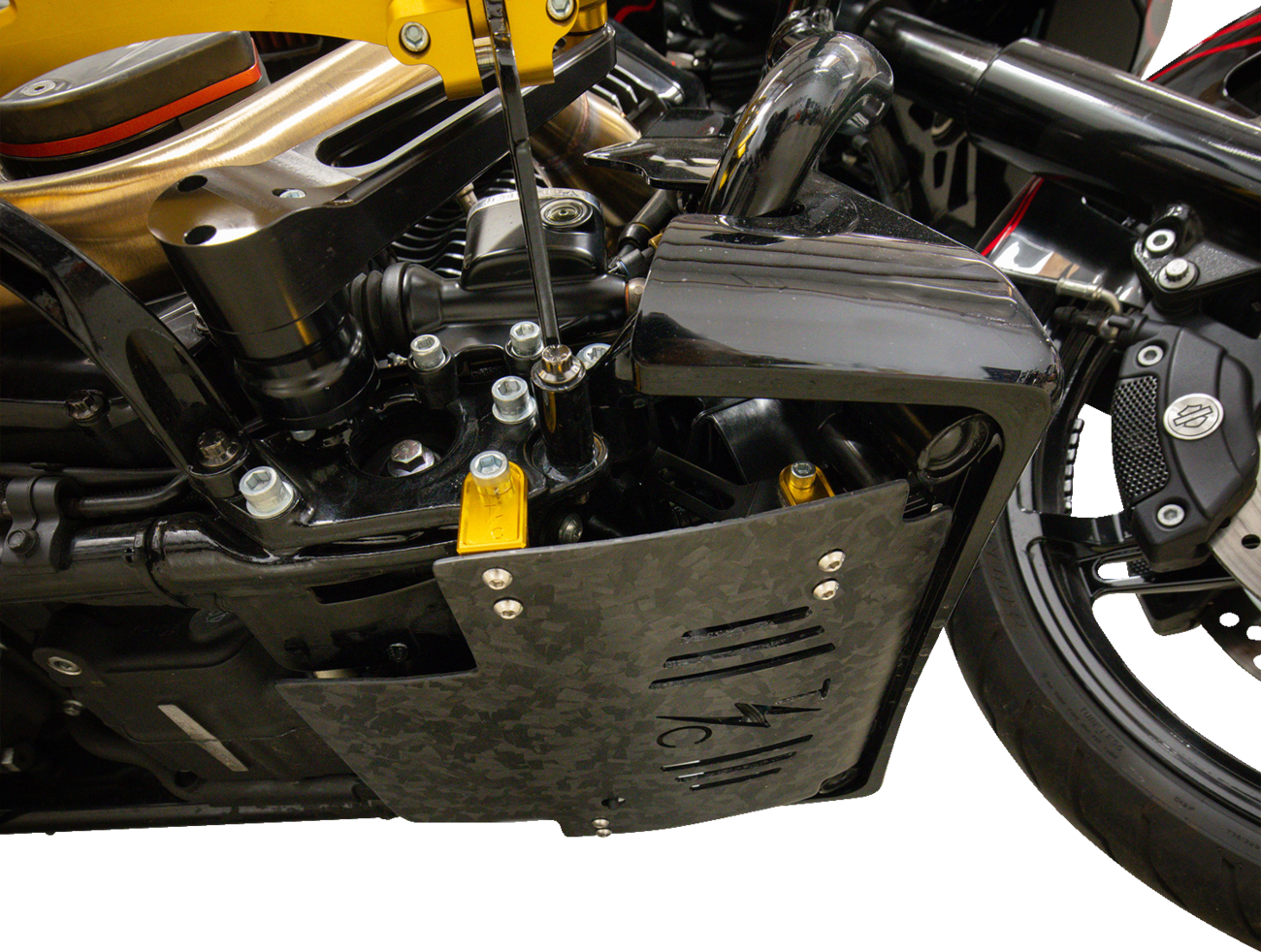 Skid Plate - Carbon Fiber/Forged - With Gold Brackets - FLHX/FLTRX