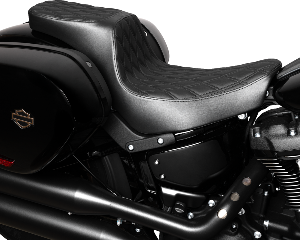 Predator 2-Up Seat - Vinyl - Double Diamond - Black Stitching - FLSB/FXLRS '18-'24