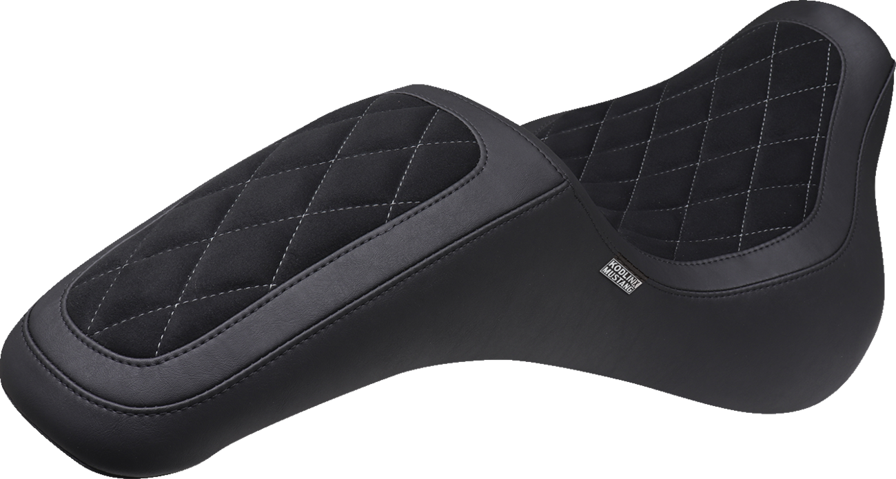 Signature Series Fastback™ - Vinyl/Alcantara® - Diamond Stitch W/ Gun Metal Thread - FX '18-'25