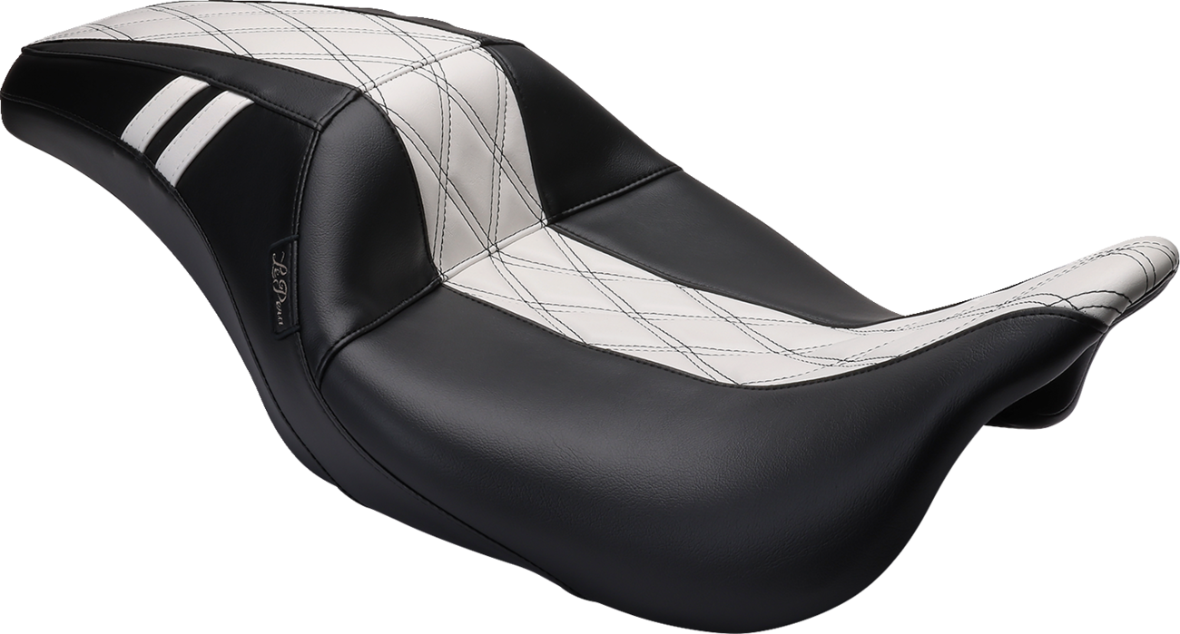 Outcast GT Seat - Full-Length - W/O Backrest - Black Double Diamond W/White Inlay - FL '08-'23