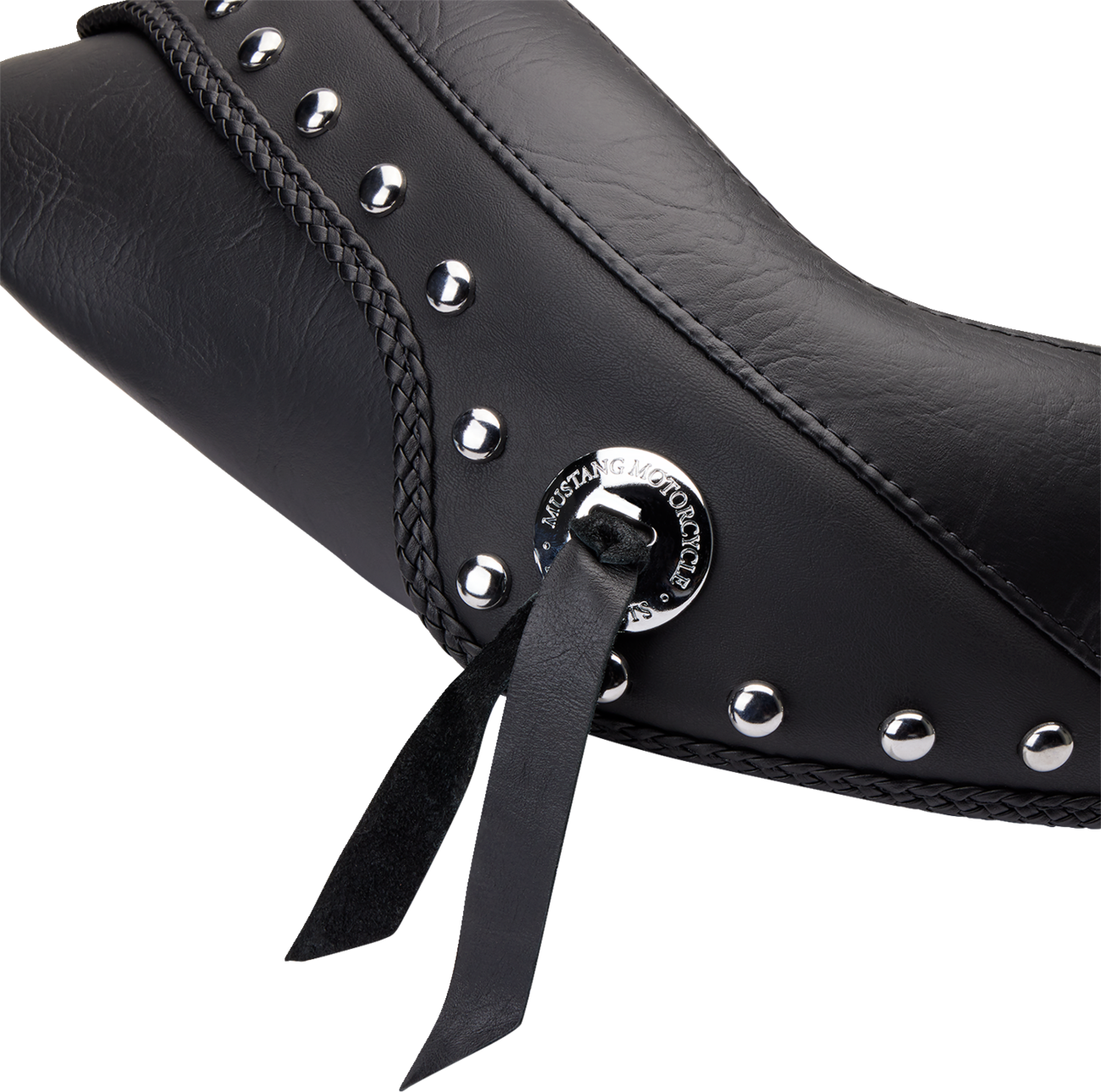 Wide Solo Seat - With Backrest - Black - Studded W/ Concho - XL '04-'21