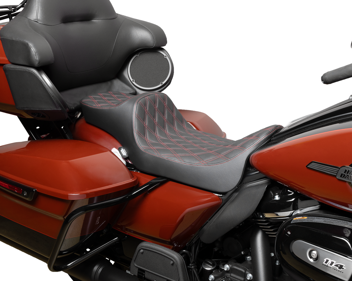 Predator III Seat - Extended Reach - Double Diamnd - Red Stitching - FLH/FLT '08-'24