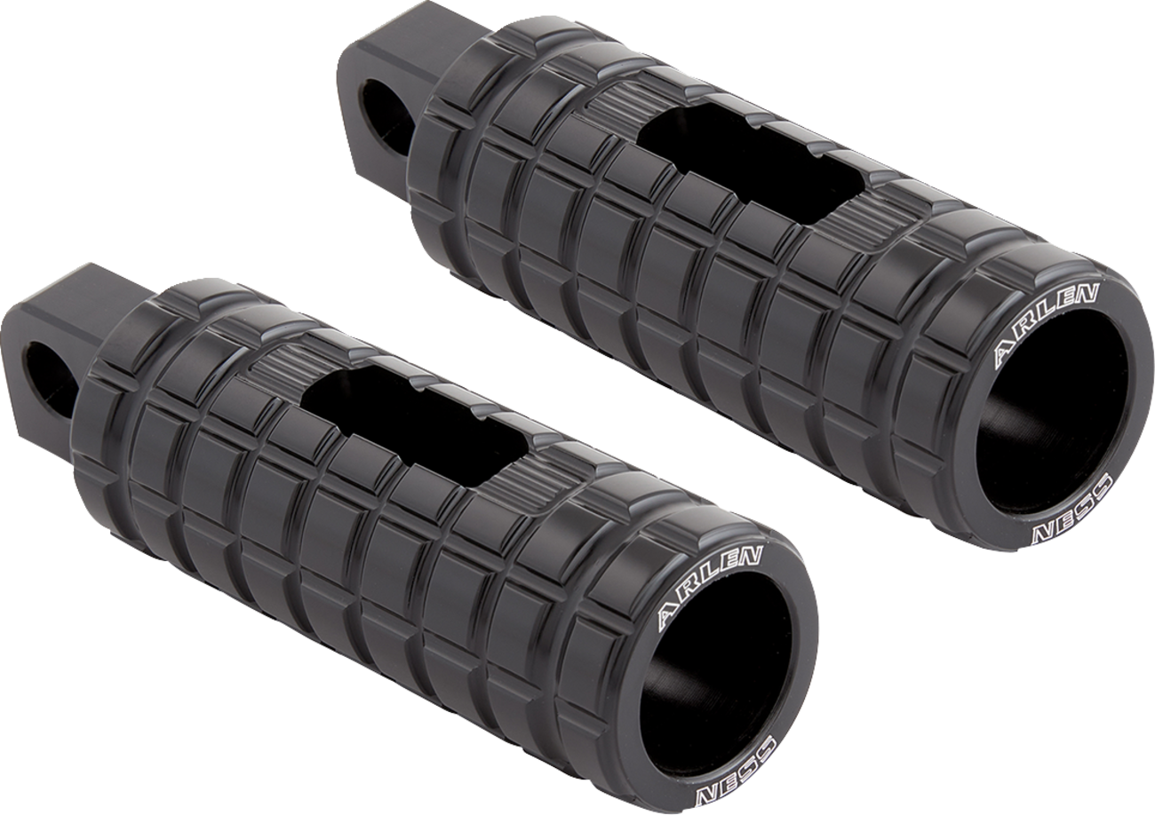 Foot Pegs - Male - Black