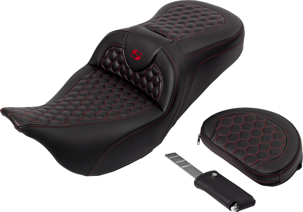 RoadSofa™ Seat - Honeycomb - Red Stitch - With Backrest - FLH/FLT '08-'23