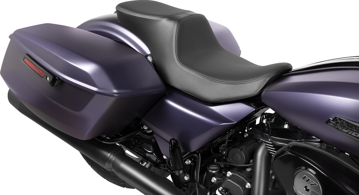 Predator 2-Up Seat - Solar Leather - Smooth - W/O Backrest - FLT/FLH '23-'24