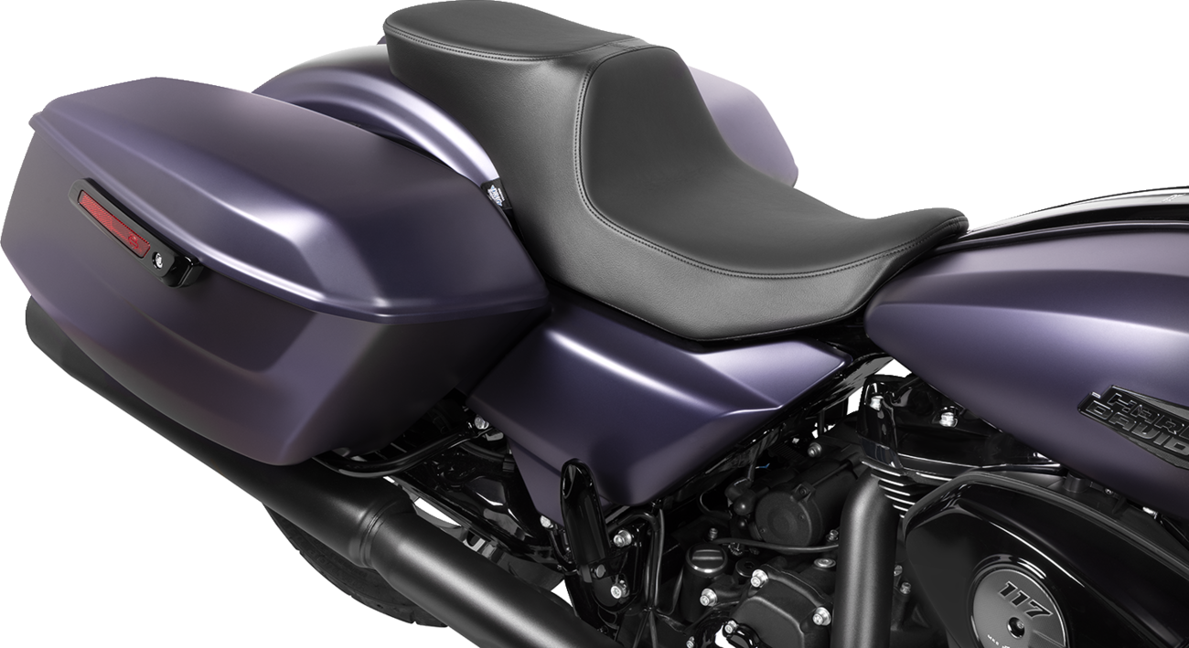 Predator 2-Up Seat - Solar Leather - Smooth - W/O Backrest - FLT/FLH '23-'24