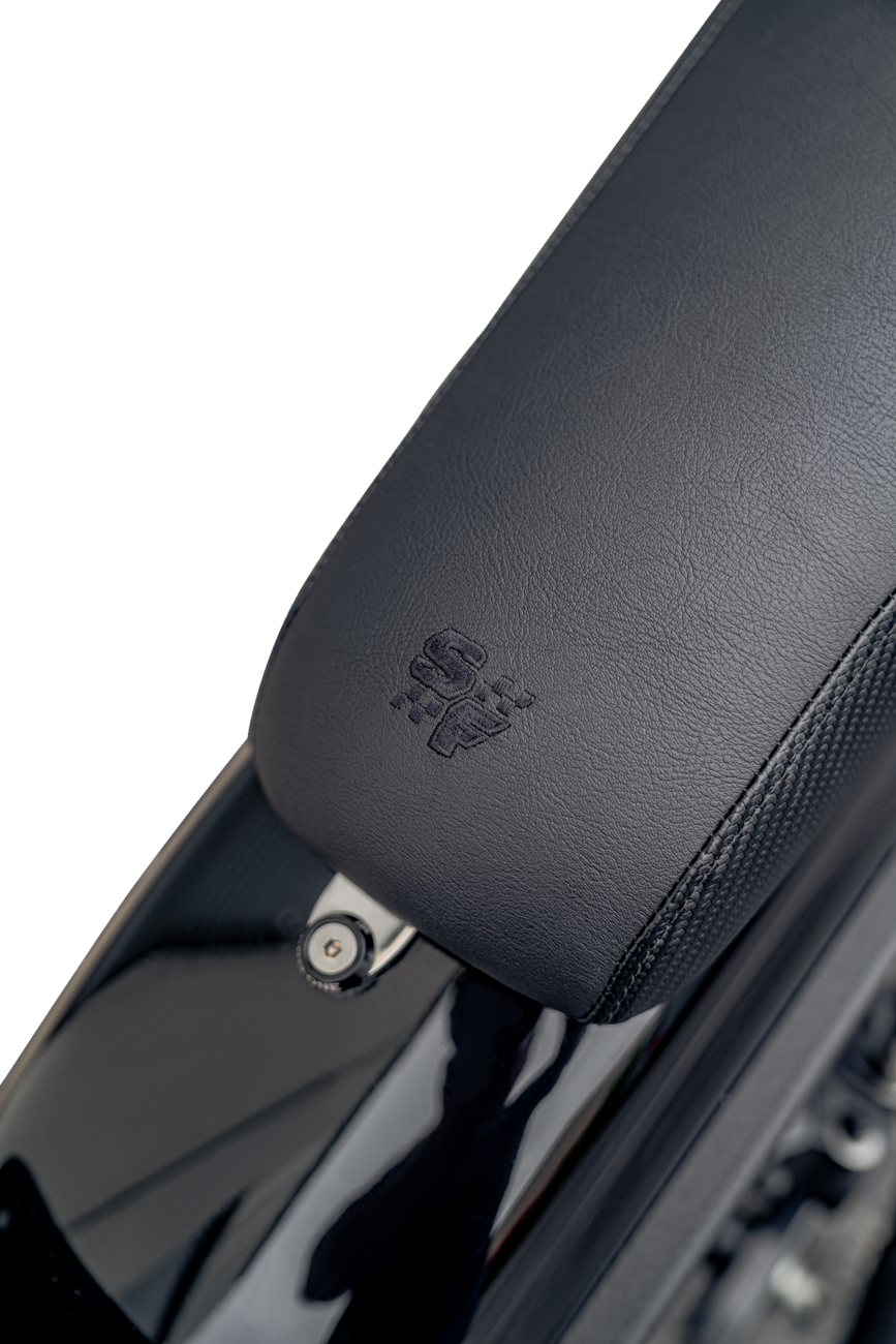 Drifter Seat - Black Logo - Black Vinyl W/ Slipstop - Carbon Fiber - Dyna '96-'03