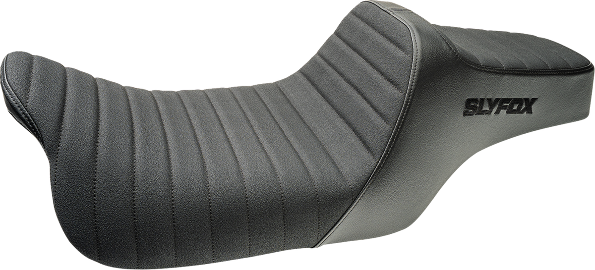 Highnoon Seat - Vinyl - Classic Stitch - Black Logo - FLH/FLT '08-'24