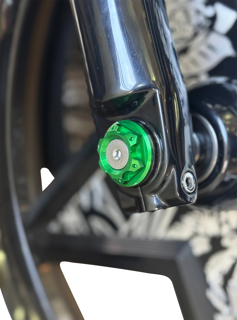 Y-Axle With Turret Style Axle Cover Kit - Custom - Front - Green - 25 MM