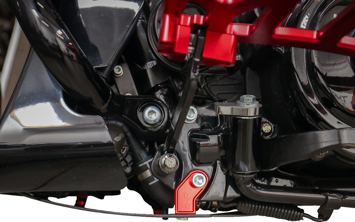 Skid Plate - Carbon Fiber/Forged - With Red Brackets - FLHX/FLTRX