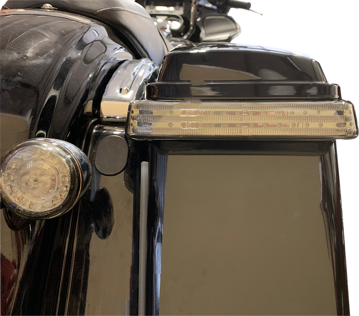 Saddlebag Lights - SS6 - Chrome/Smoke