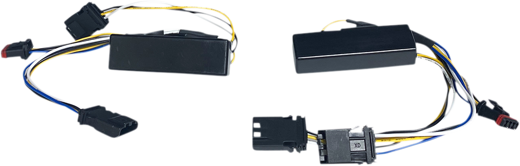 Adapter - Amber/White