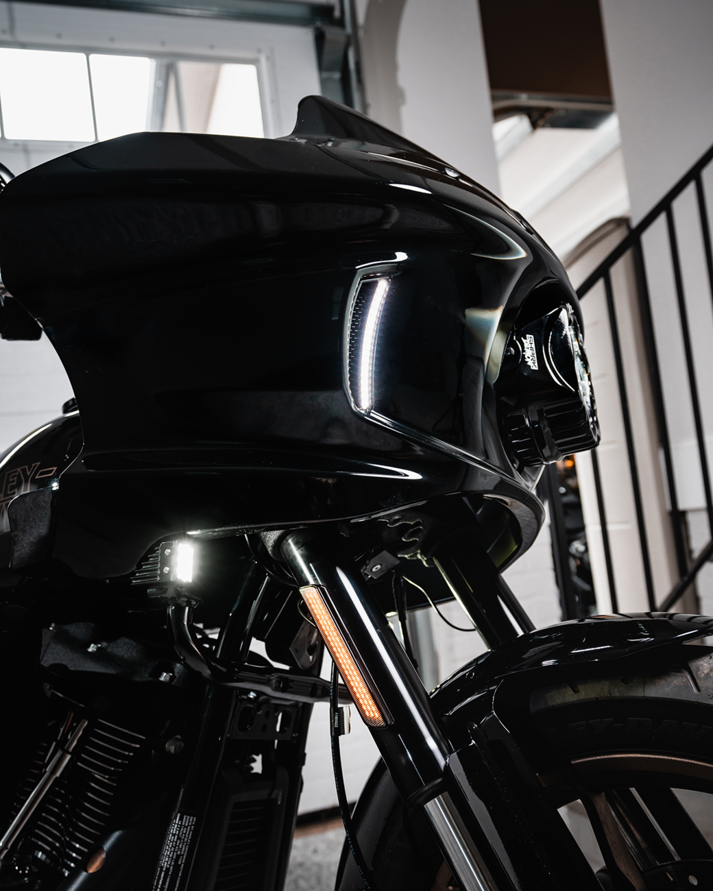LED Turn Signals - Front - Gloss Black