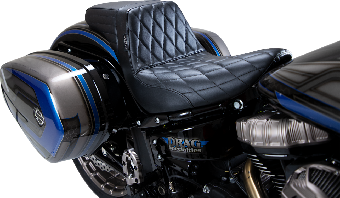 Kickflip Seat - Diamond - Black - Softail '18-'23