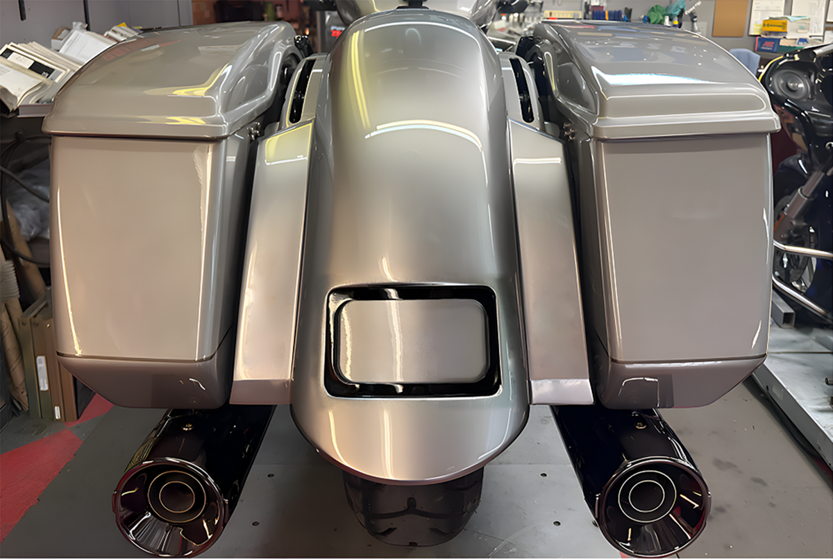 Short Sport Rear Fender - With Black Plate Frame