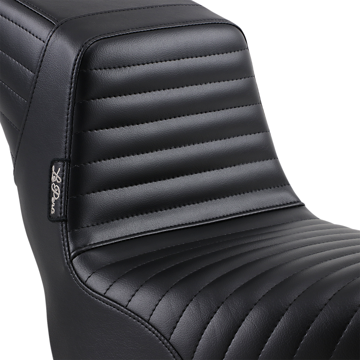 Kickflip Seat - Pleated - Black - Softail '18-'23