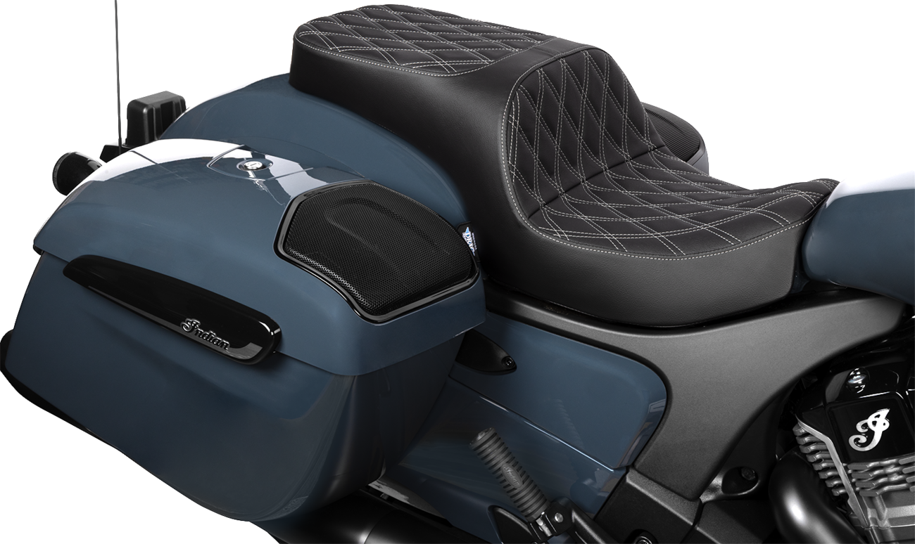 Freedom Seat - Vinyl - Double Diamond Silver Stitch - Challenger '20-'25/Chieftain '25