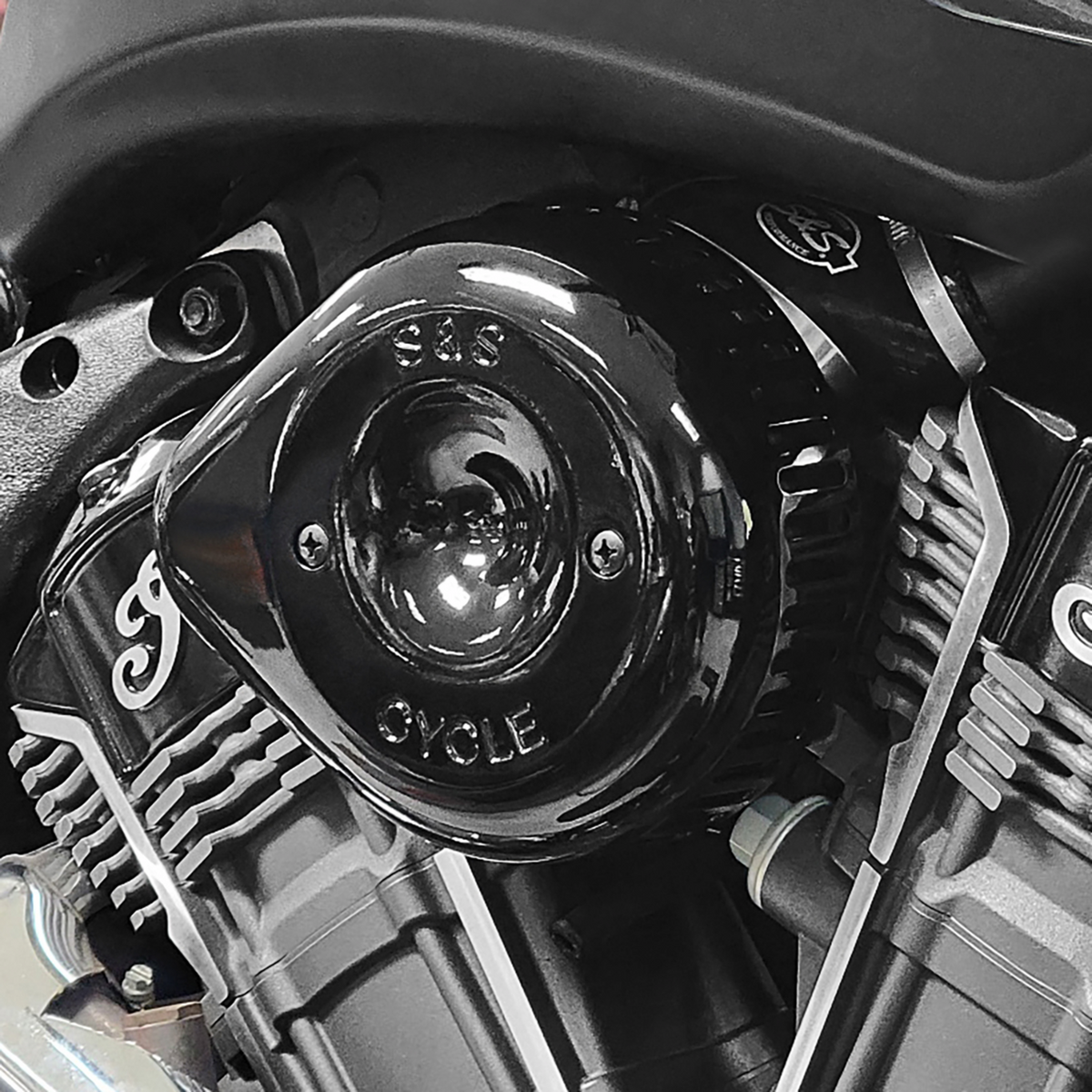 Stealth Air Cleaner Kit With Cover