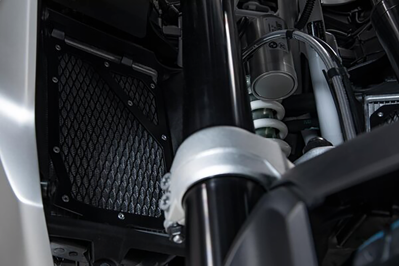 Radiator Guard - Black - BMW
