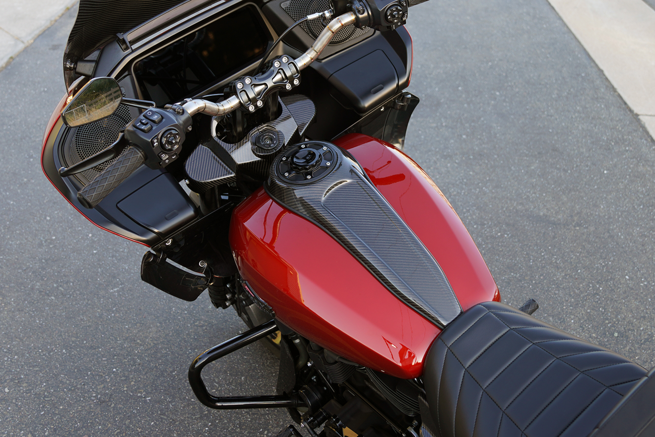 Tank Dash Panel - Carbon Fiber - FLTRX/FLHX