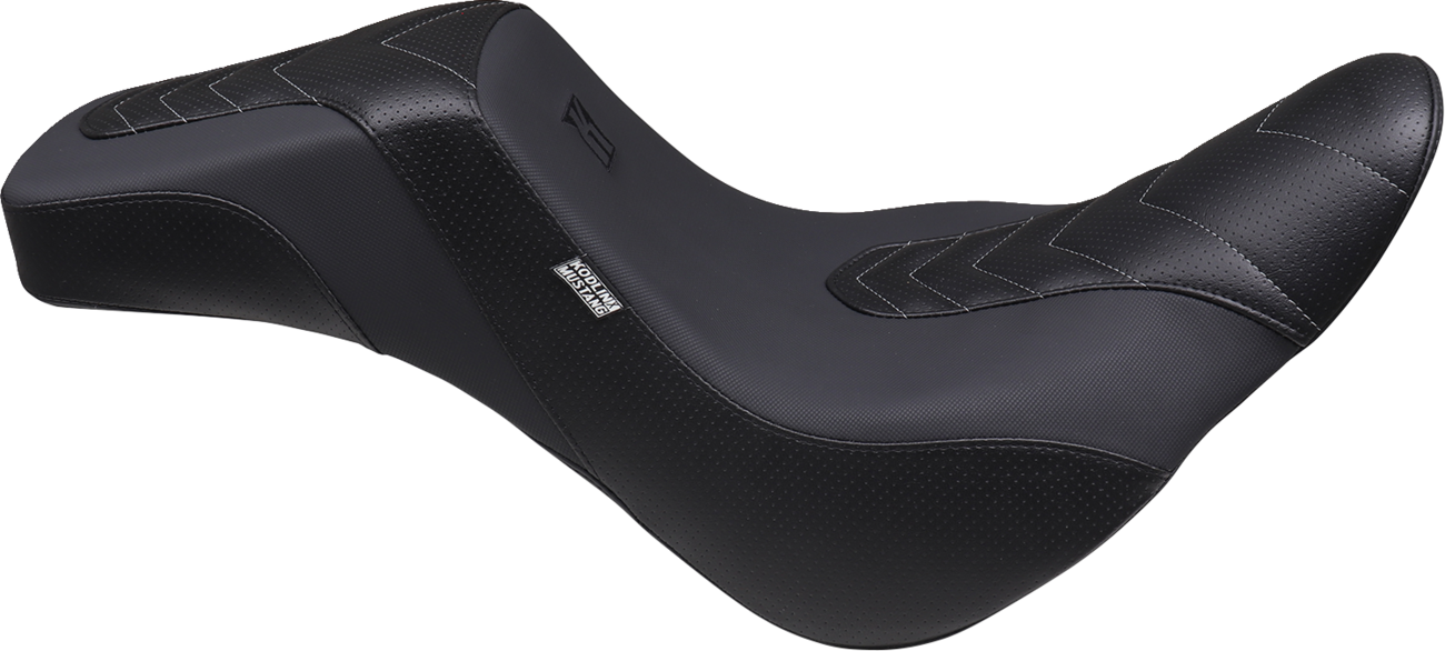 Signature Series Squareback™ Seat - Gripper Vinyl - Chevron - Gunmetal Stitch - FL/FX '18-'25