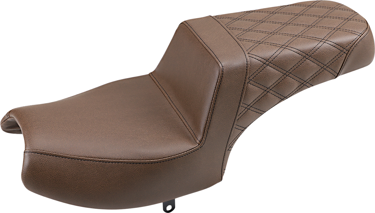 Step-Up Seat - Front Smooth/Rear Lattice Stitch - Brown - Challenger