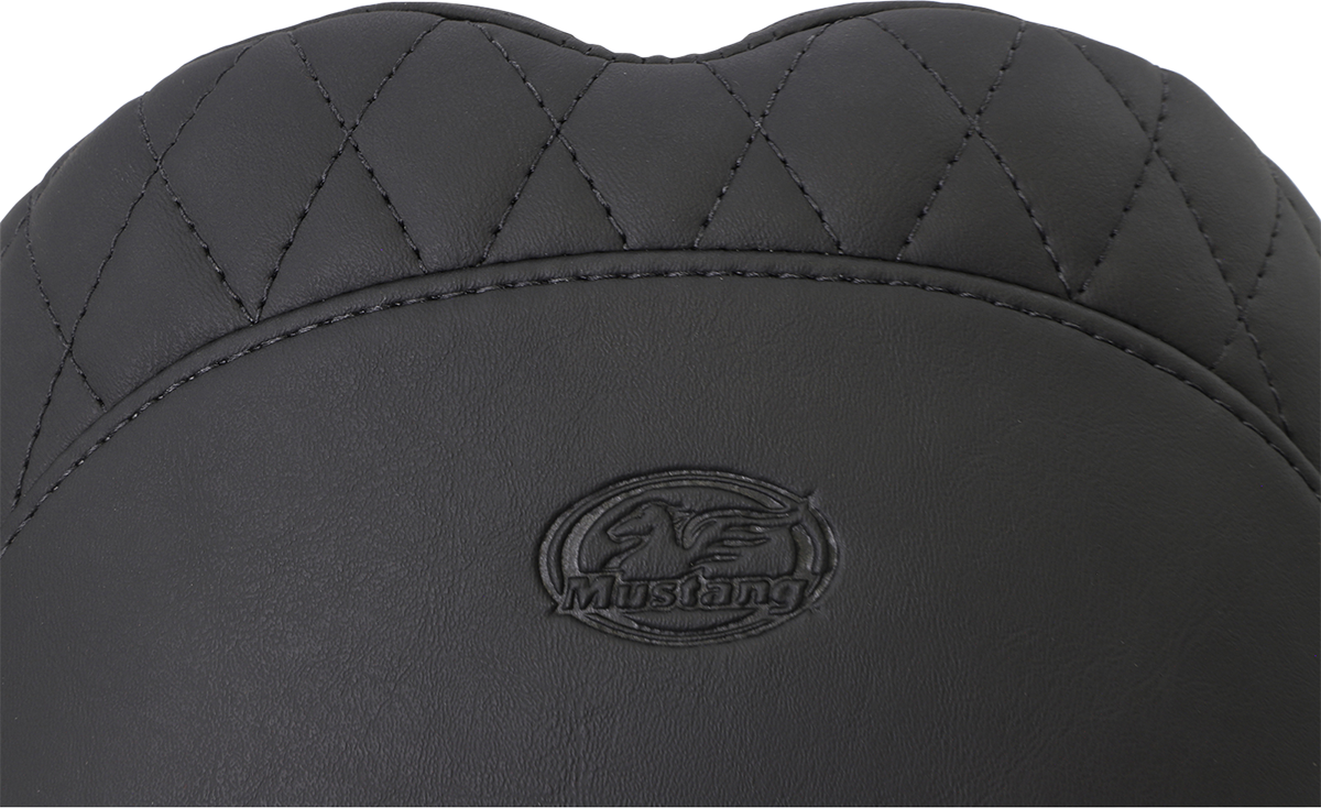 Seat - Tripper Fastback™ - Stitched W/ Small Diamond-Stitched Inlays - Black - FL '08-'25