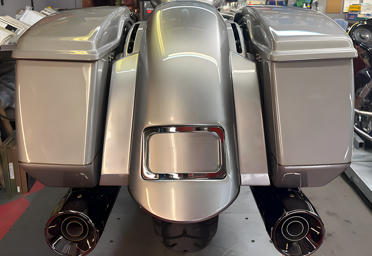 Short Sport Rear Fender - With Chrome Plate Frame