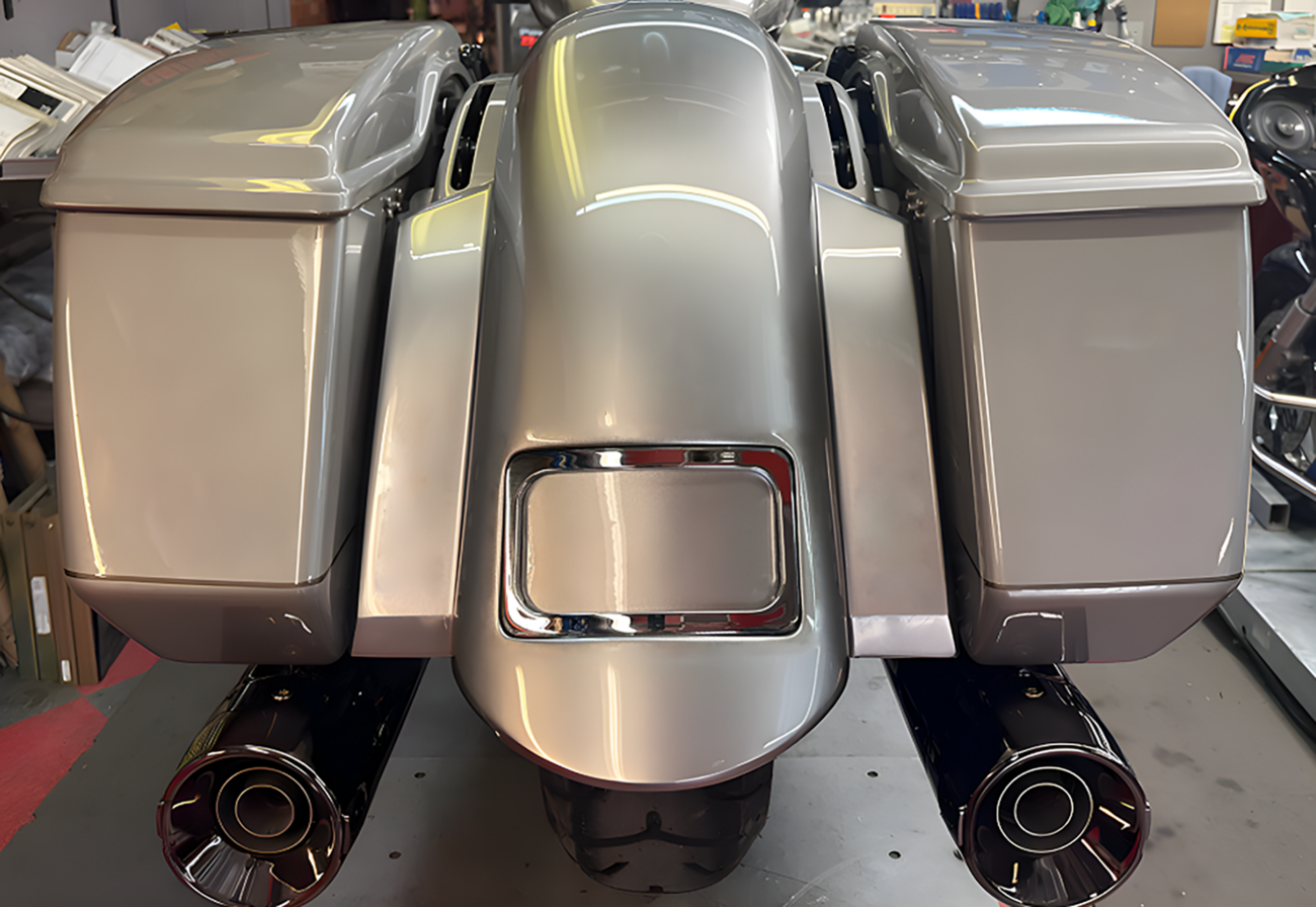 Short Sport Rear Fender - With Chrome Plate Frame
