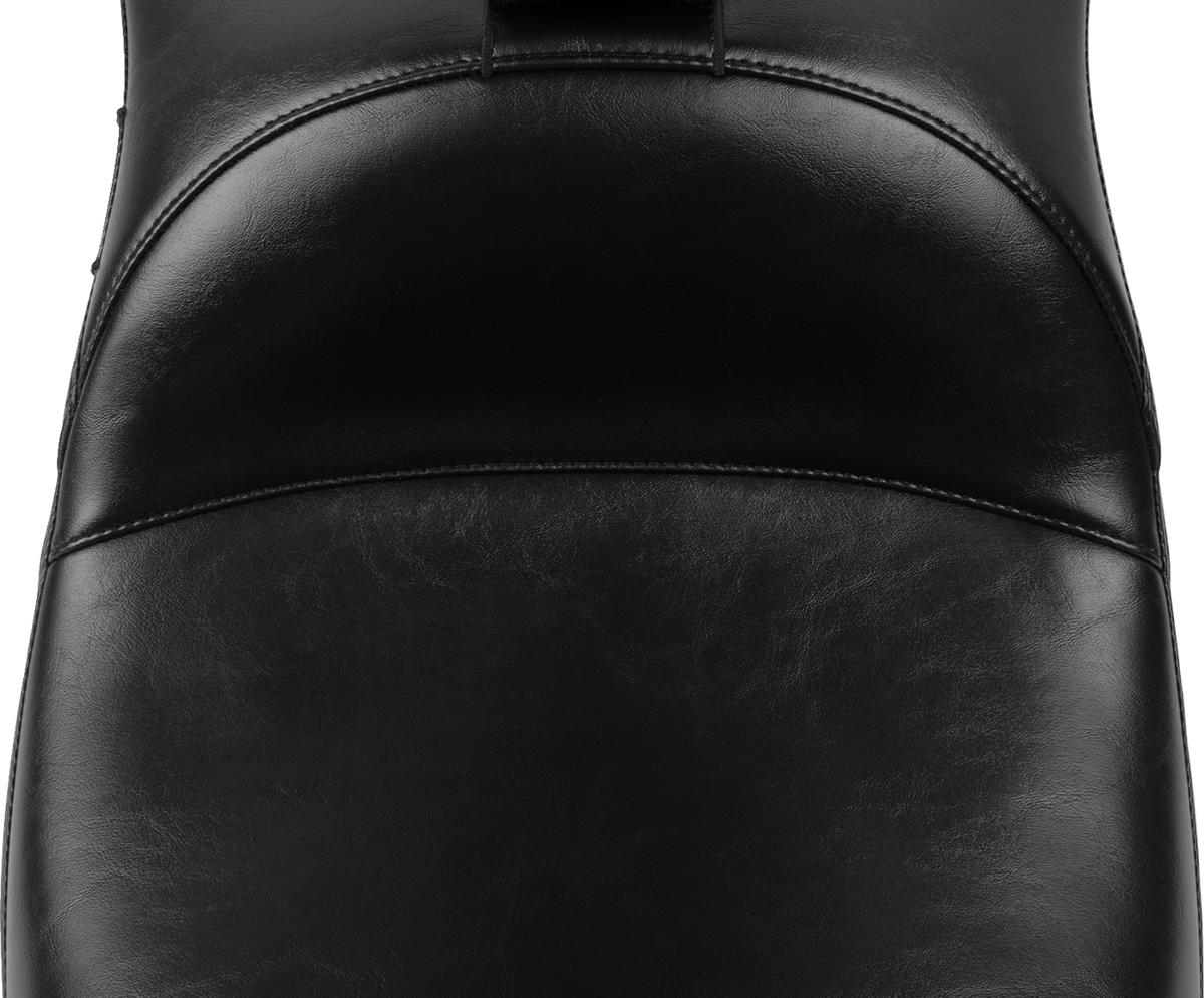 Maverick Daddy Long Legs Seat - With Backrest - Smooth - FLH/FLT '23-'25