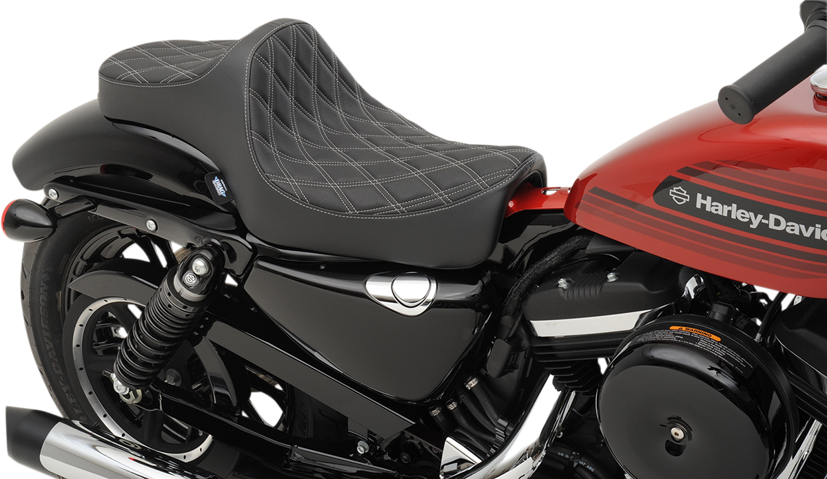 Predator III Seat - Double Diamond - Silver Stitching - XL '04-'22