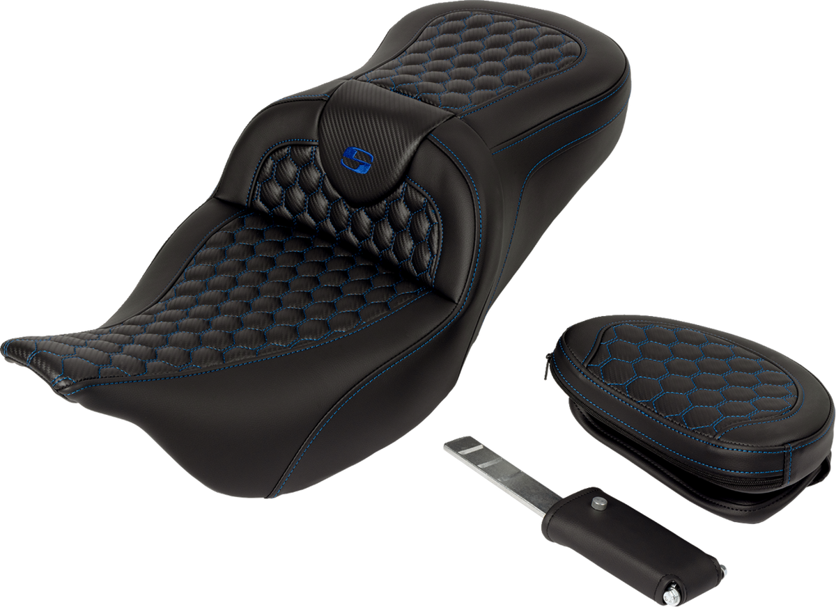 RoadSofa™ Seat - Honeycomb - Blue Stitch - With Backrest - FLH/FLT '08-'23