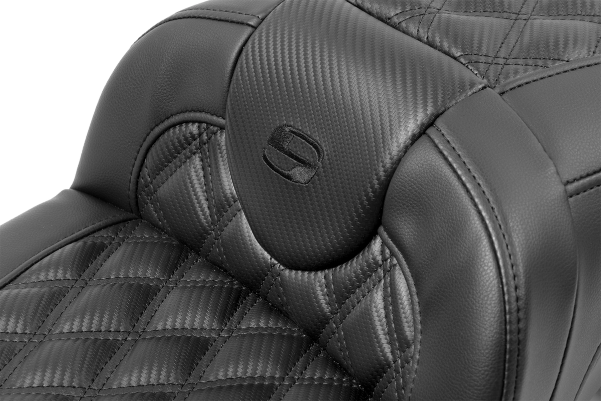 Roadsofa™ Extended Reach Seat - With Backrest - Carbon Fiber - Lattice Stitch - FLTR/FLHX '23-'24