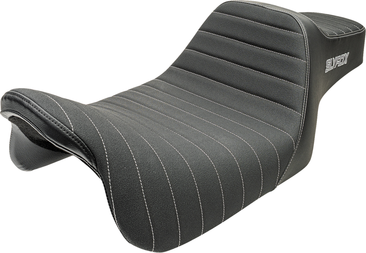 Highnoon Seat - Vinyl - Classic Stitch - Silver Logo - FLH/FLT '08-'24