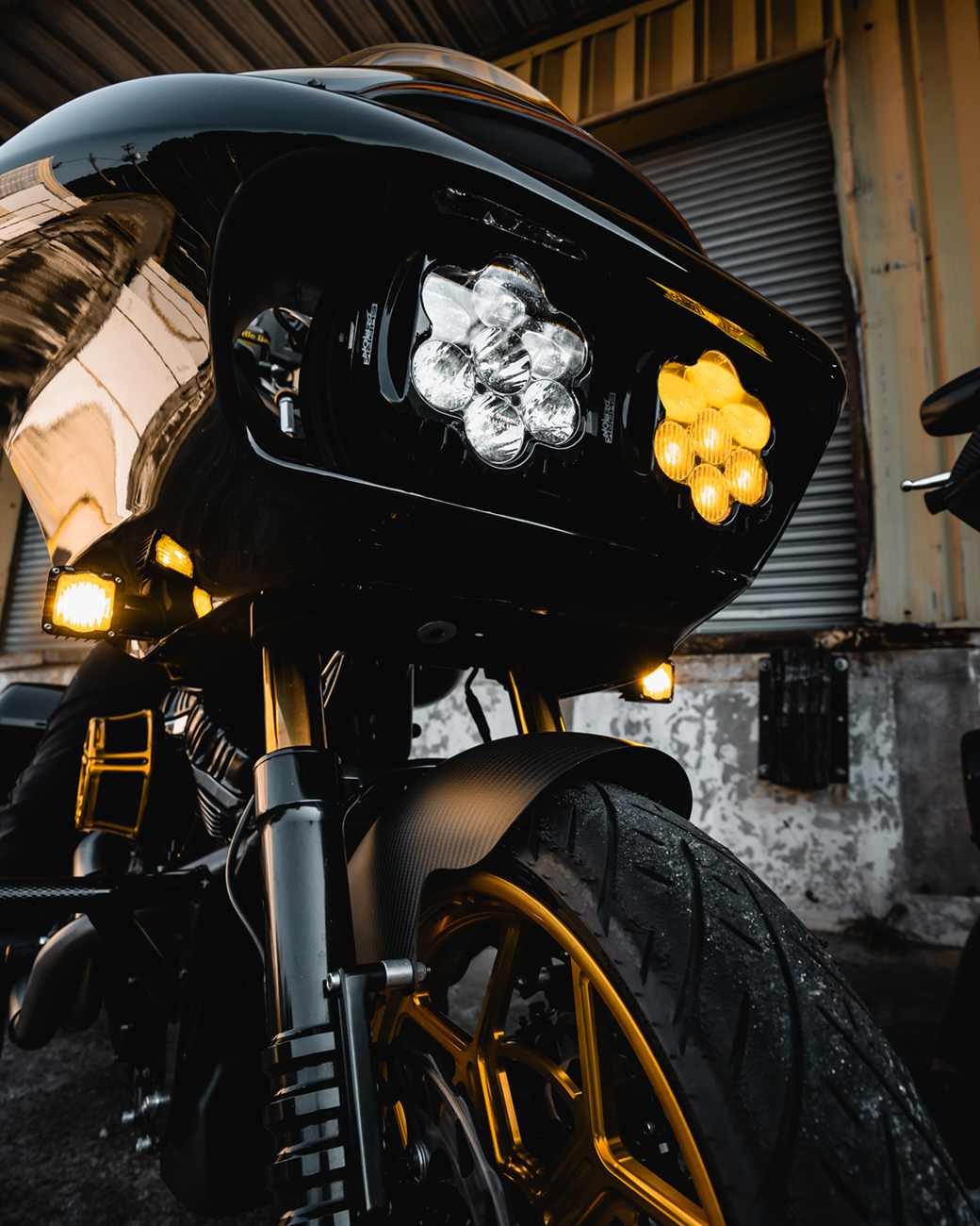 Headlight/Fog Light - Shark Demon® - Road Glide