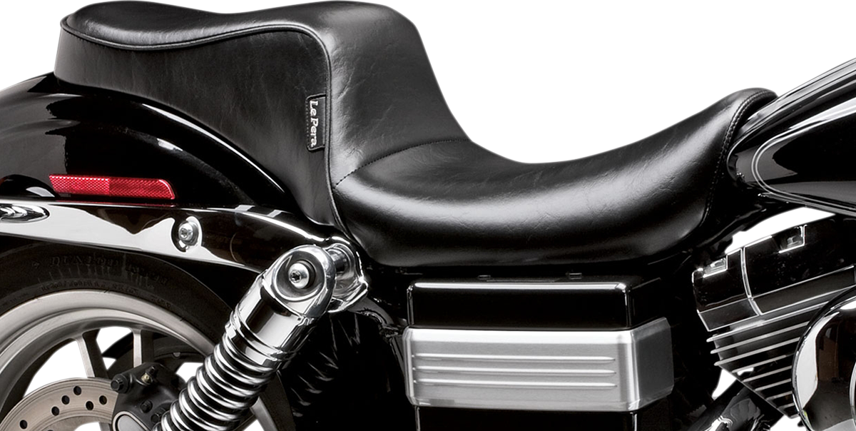 Cherokee Seat - Smooth - Black - Wide Glide '04-'05