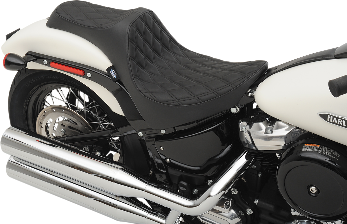 Predator III Seat - Double Diamond - Black Stitching - FL/FX '18-'23