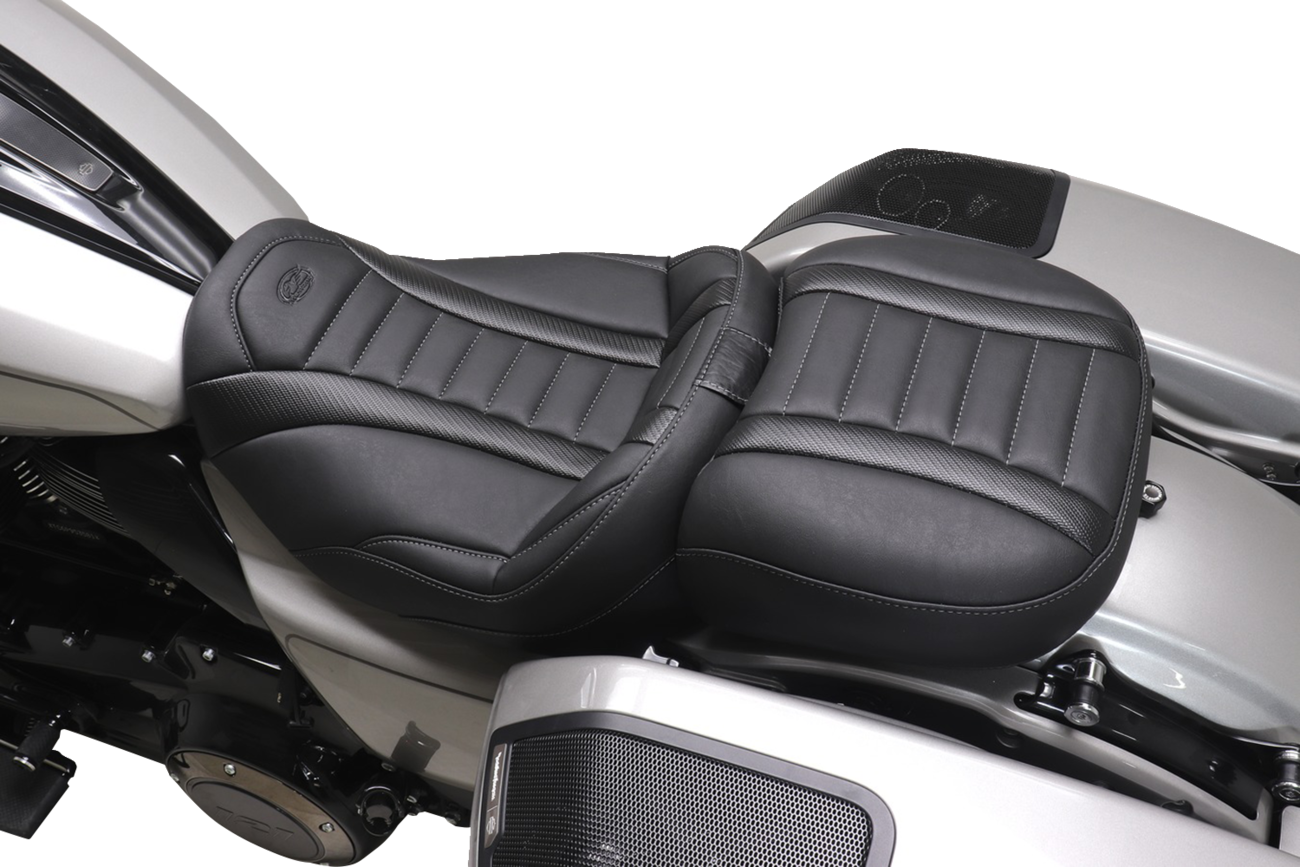 Wide Deluxe Touring Passenger Seat