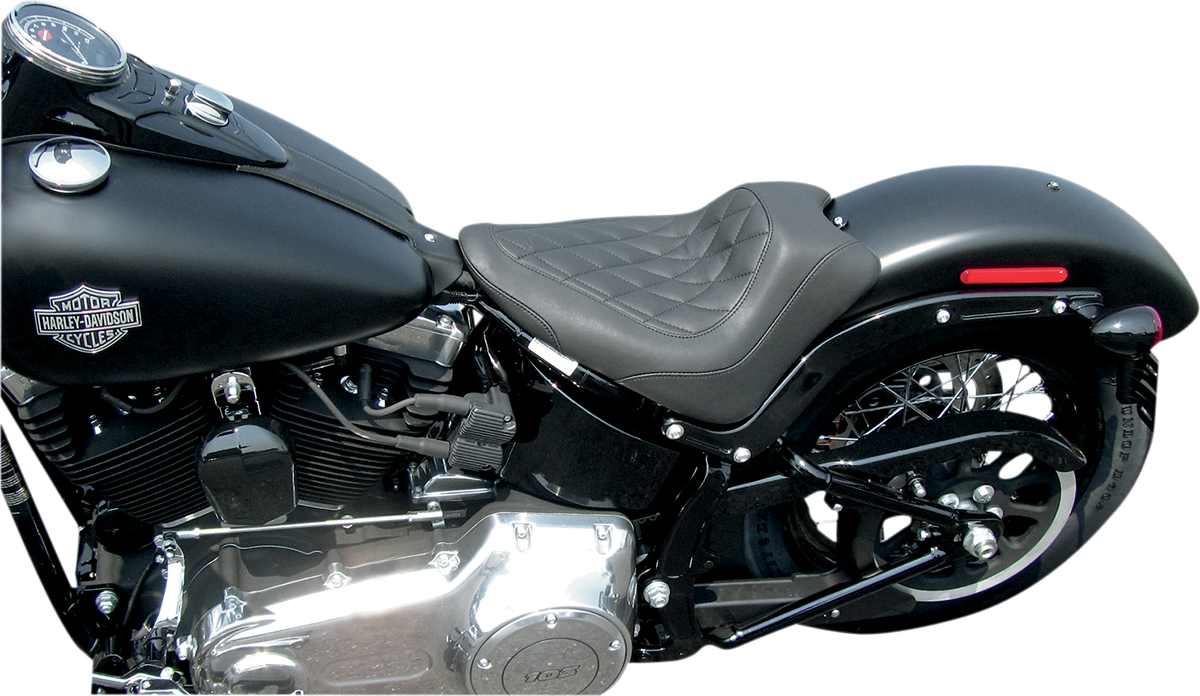Seat - Wide Tripper™ Solo - Without Backrest - Diamond - Black