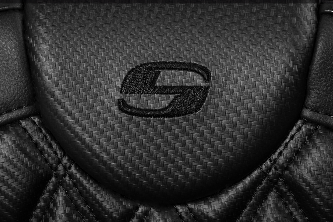 Roadsofa™ Extended Reach Seat - Without Backrest - Lattice Stitch - Carbon Fiber - FL '08-'23