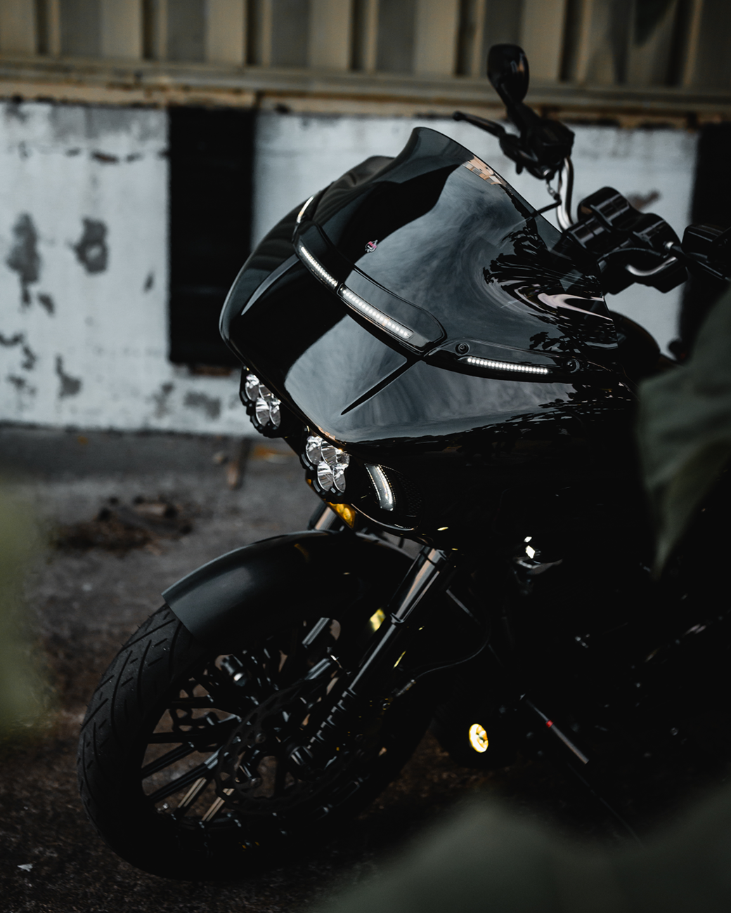 Shark Demon® 2 Headlight - Road Glide