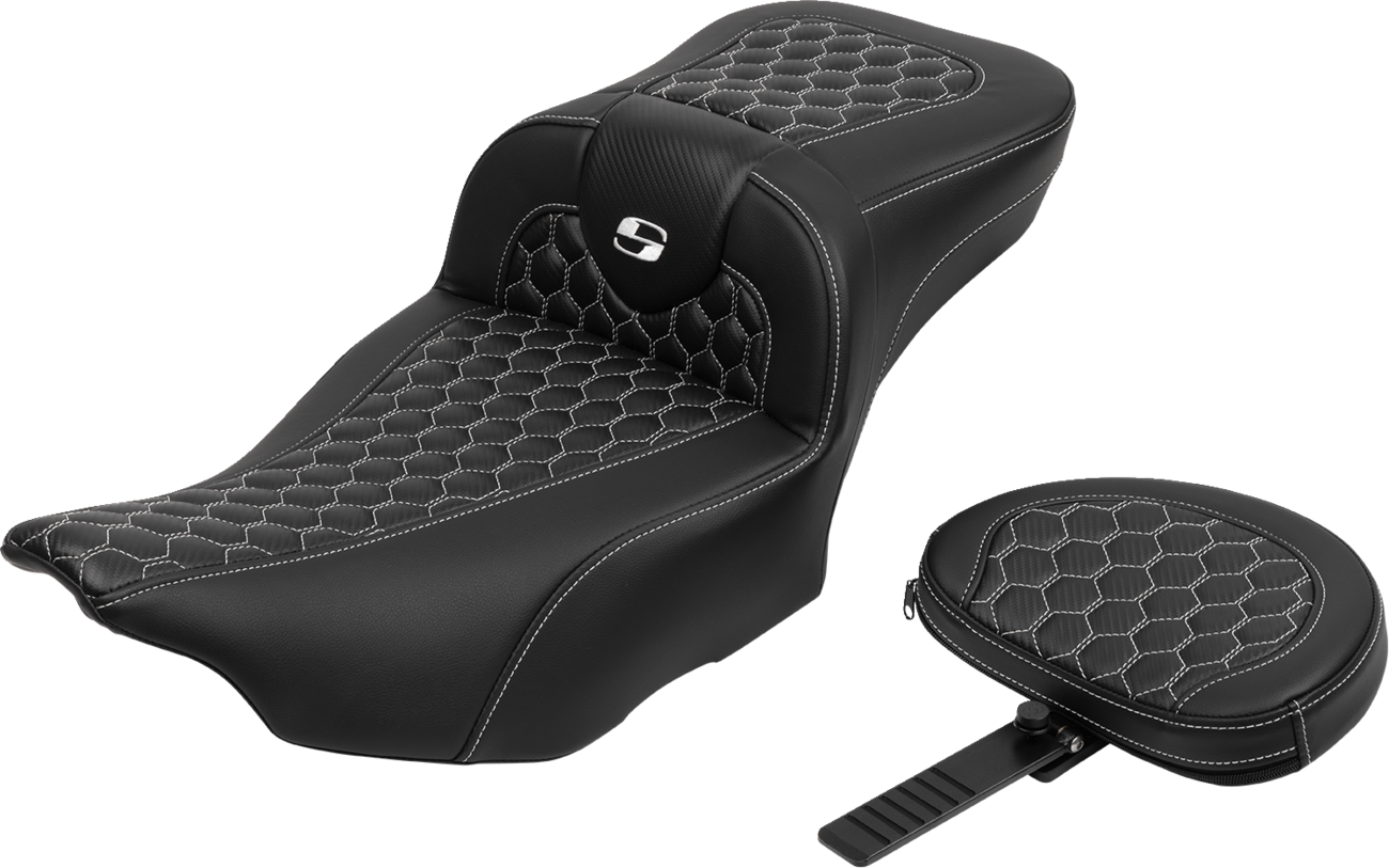 Roadsofa™ Extended Reach Seat - With Backrest - Honeycomb - White Stitch - FLTR/FLHX '23-'24
