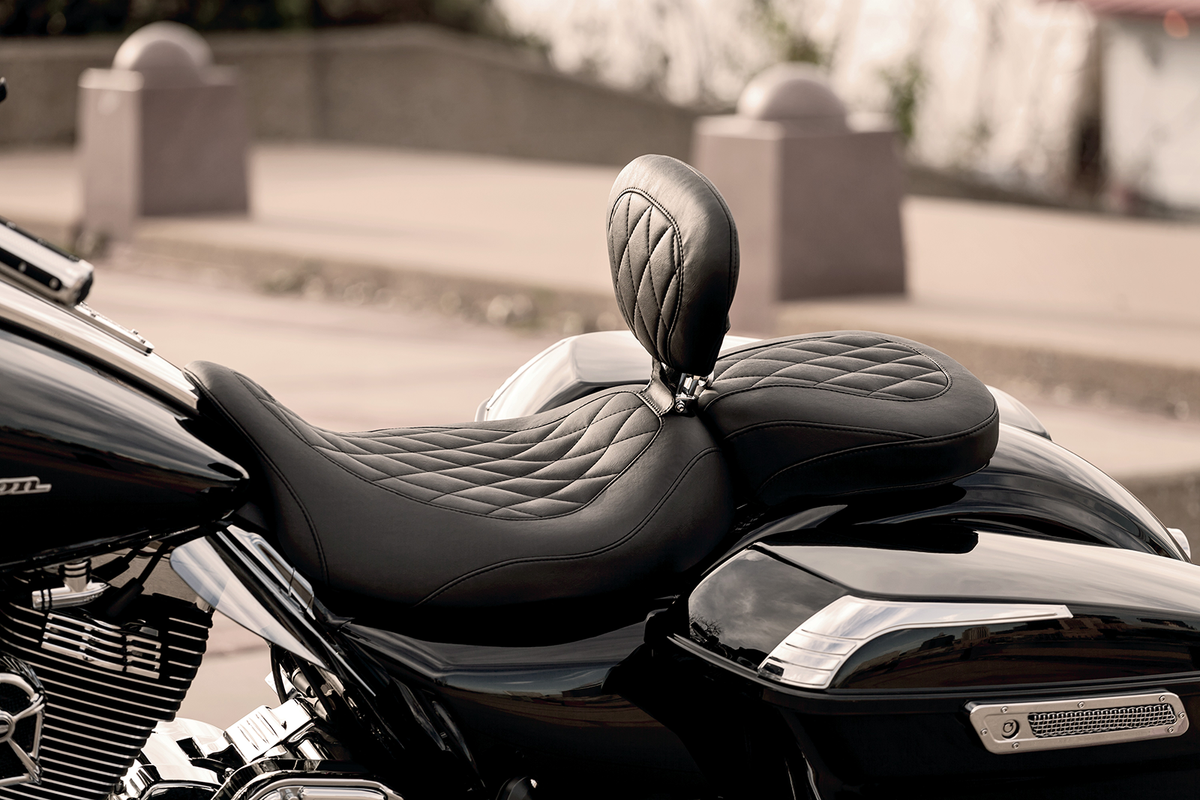 Wide Tripper™ Solo Seat - With Removable Driver Backrest - FL '08-'25