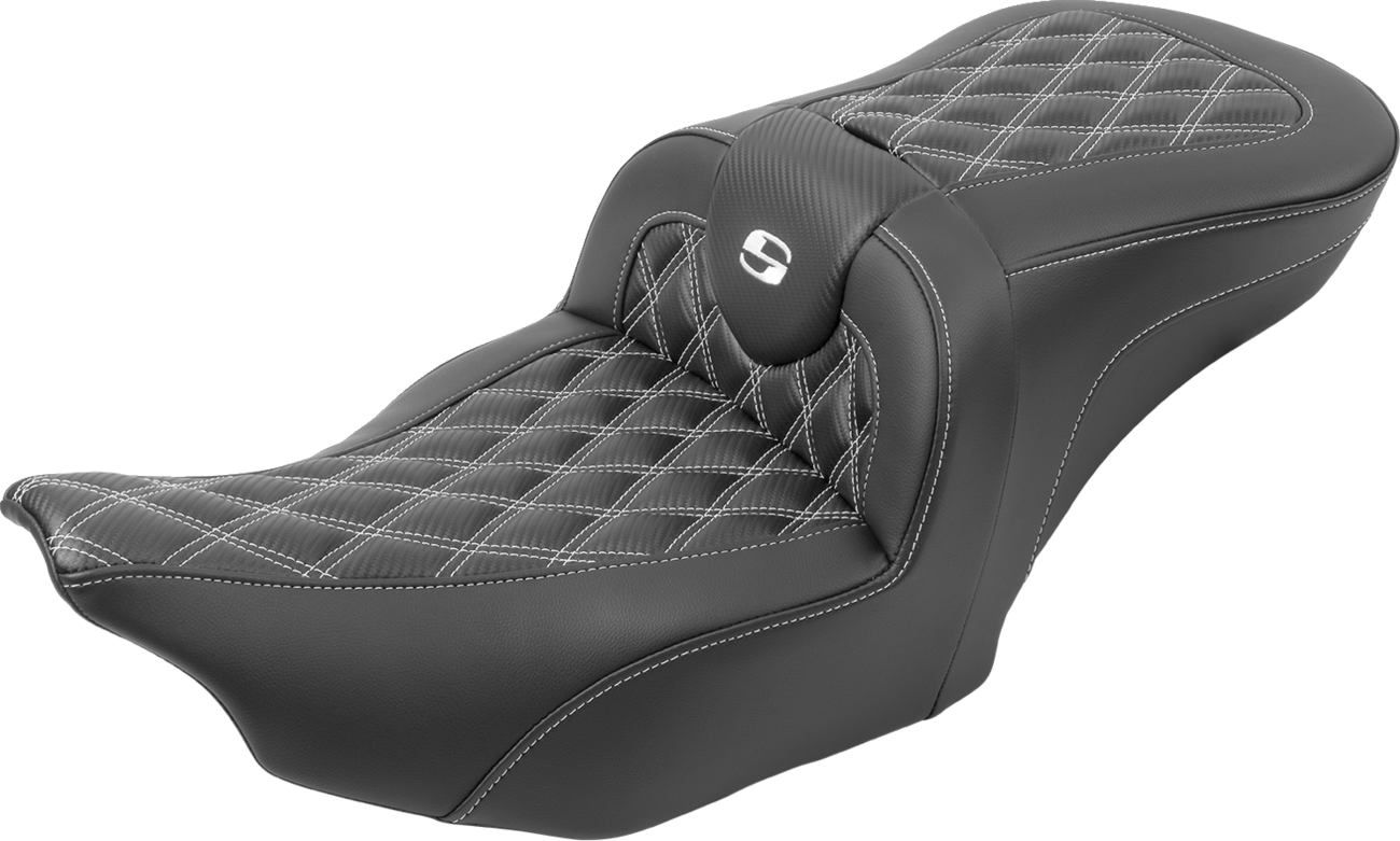 RoadSofa™ Seat - With Backrest - Carbon Fiber - Lattice Stitch - White Stitch - FLTR/FLHX '23-'24