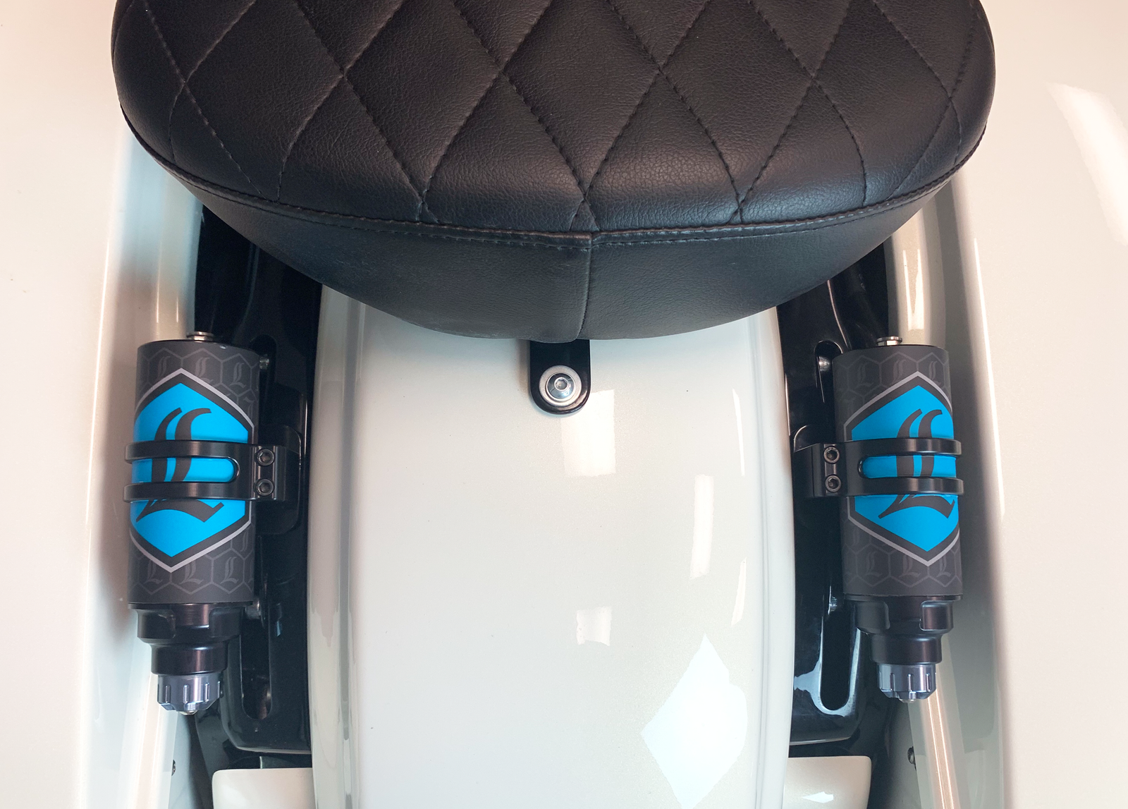 REVO ARC External Reservoir Mount