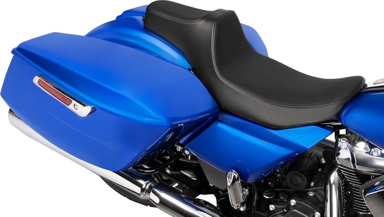 Extended Reach Predator III Seat - Vinyl - Smooth - FLT/FLH '23-'25