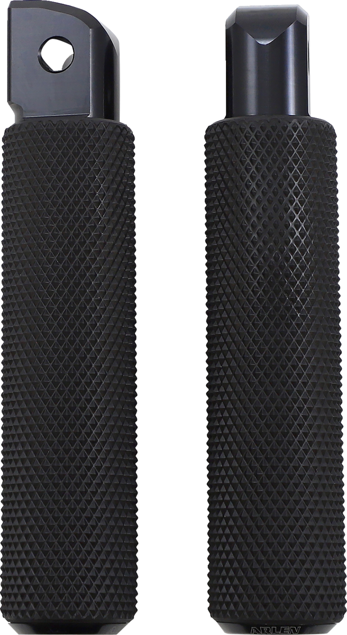 Passenger Knurled Foot Pegs - Black - FL/FX '18-'25